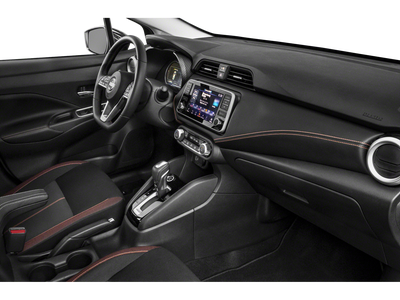 2022 Nissan Versa SR
