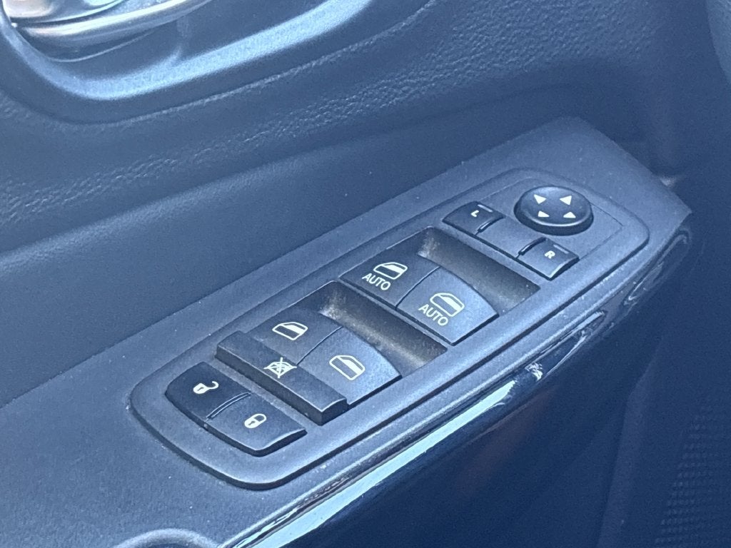 2023 Jeep Cherokee Altitude Lux 4x4