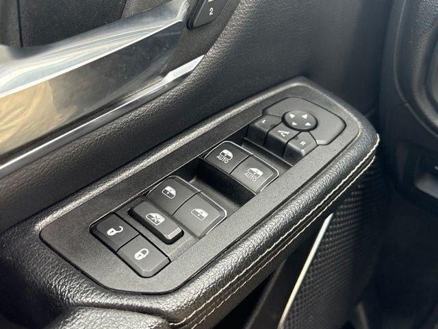 2025 RAM 1500 Laramie Crew Cab 4x4 5'7' Box