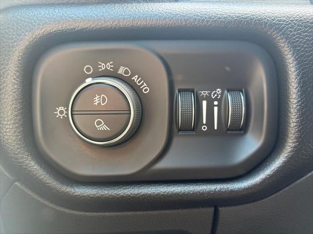 2022 RAM Ram 1500 Laramie Crew Cab 4x4 5'7' Box