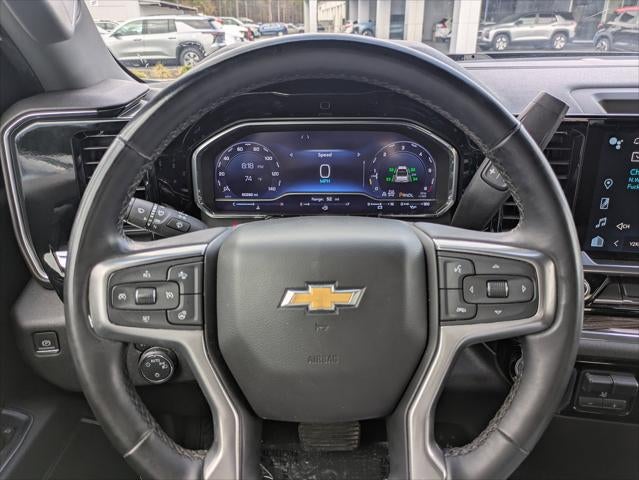 2023 Chevrolet Silverado 1500 4WD Crew Cab Standard Bed LT