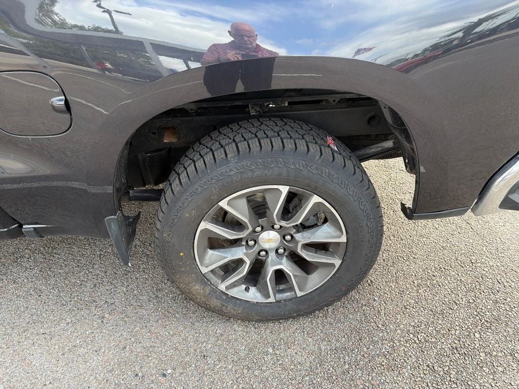2023 Chevrolet Silverado 1500 4WD Crew Cab Short Bed LT with 2FL