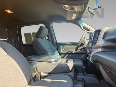 2023 RAM 3500 Tradesman Crew Cab 4x4 8' Box