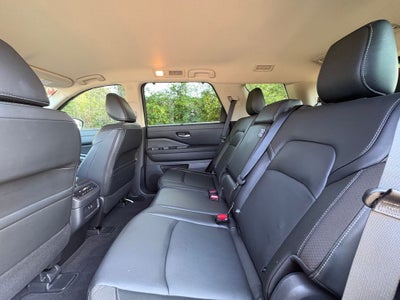 2024 Nissan Pathfinder SL 4WD