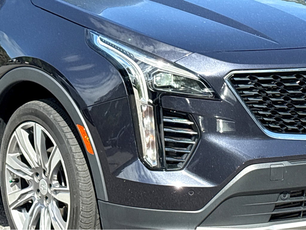 2023 Cadillac XT4 FWD Premium Luxury