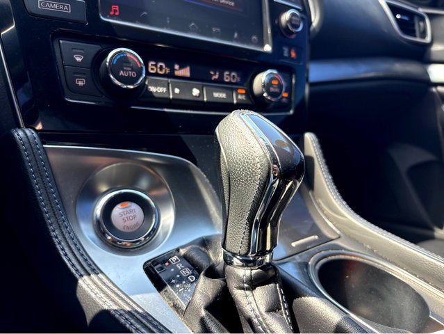 2017 Nissan Maxima SR