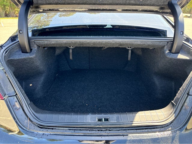 2017 Nissan Maxima SR