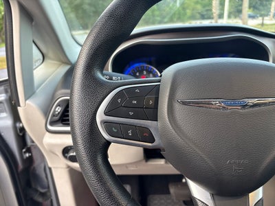 2021 Chrysler Voyager LX