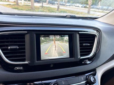 2021 Chrysler Voyager LX