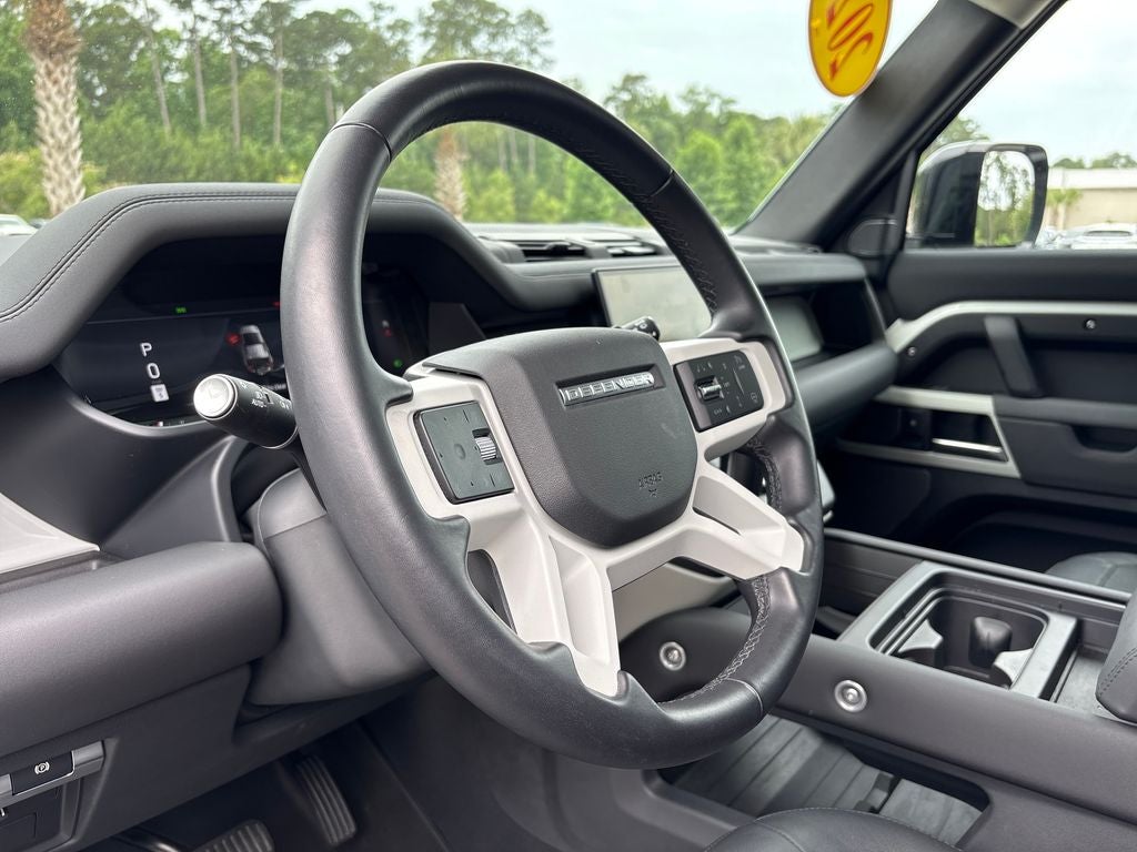 2024 Land Rover Defender 110 SE