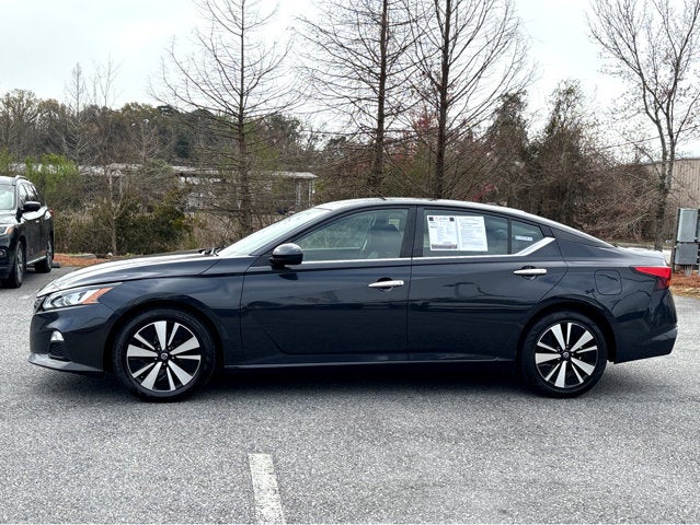 2022 Nissan Altima 2.5 SV