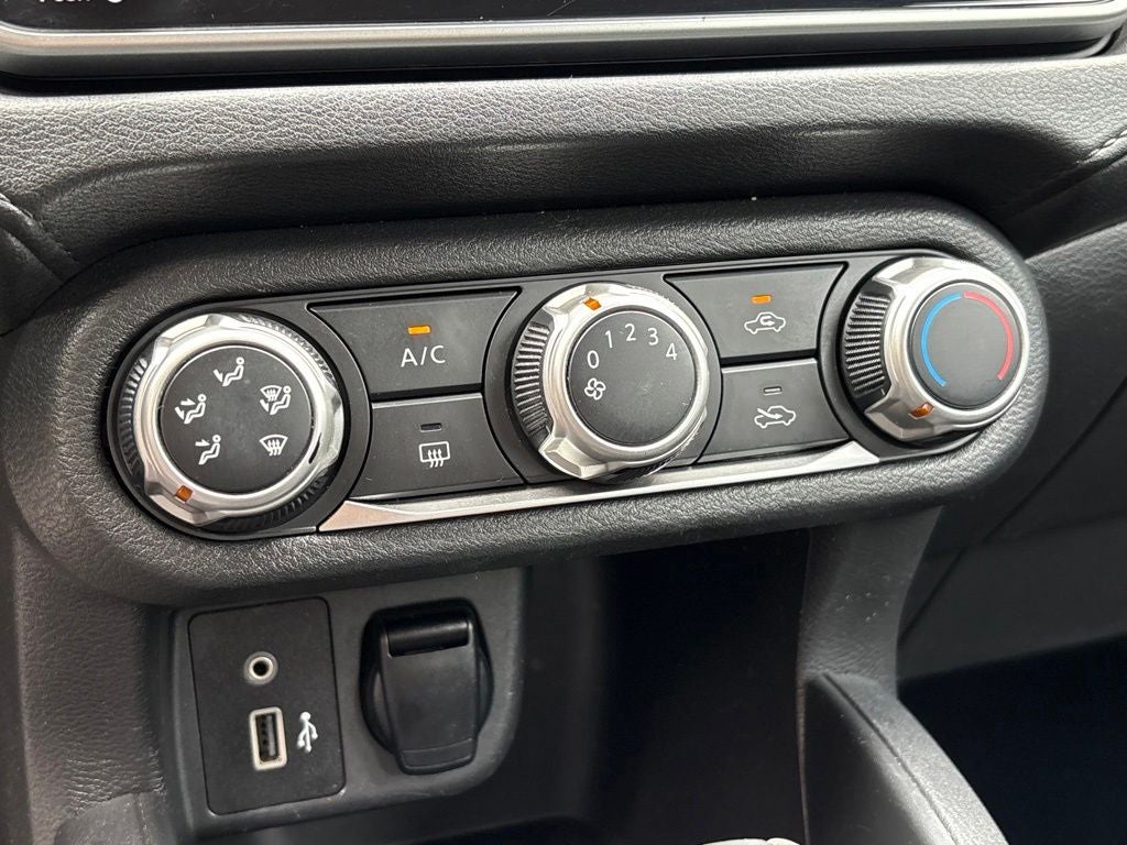 2020 Nissan Versa 1.6 S