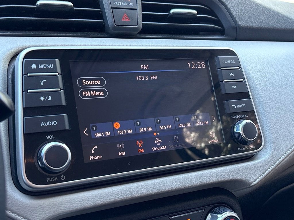 2021 Nissan Versa 1.6 SV
