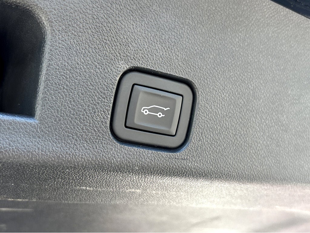 2025 Chevrolet Traverse FWD LT