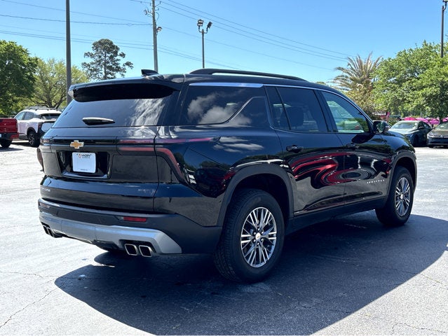 2025 Chevrolet Traverse FWD LT