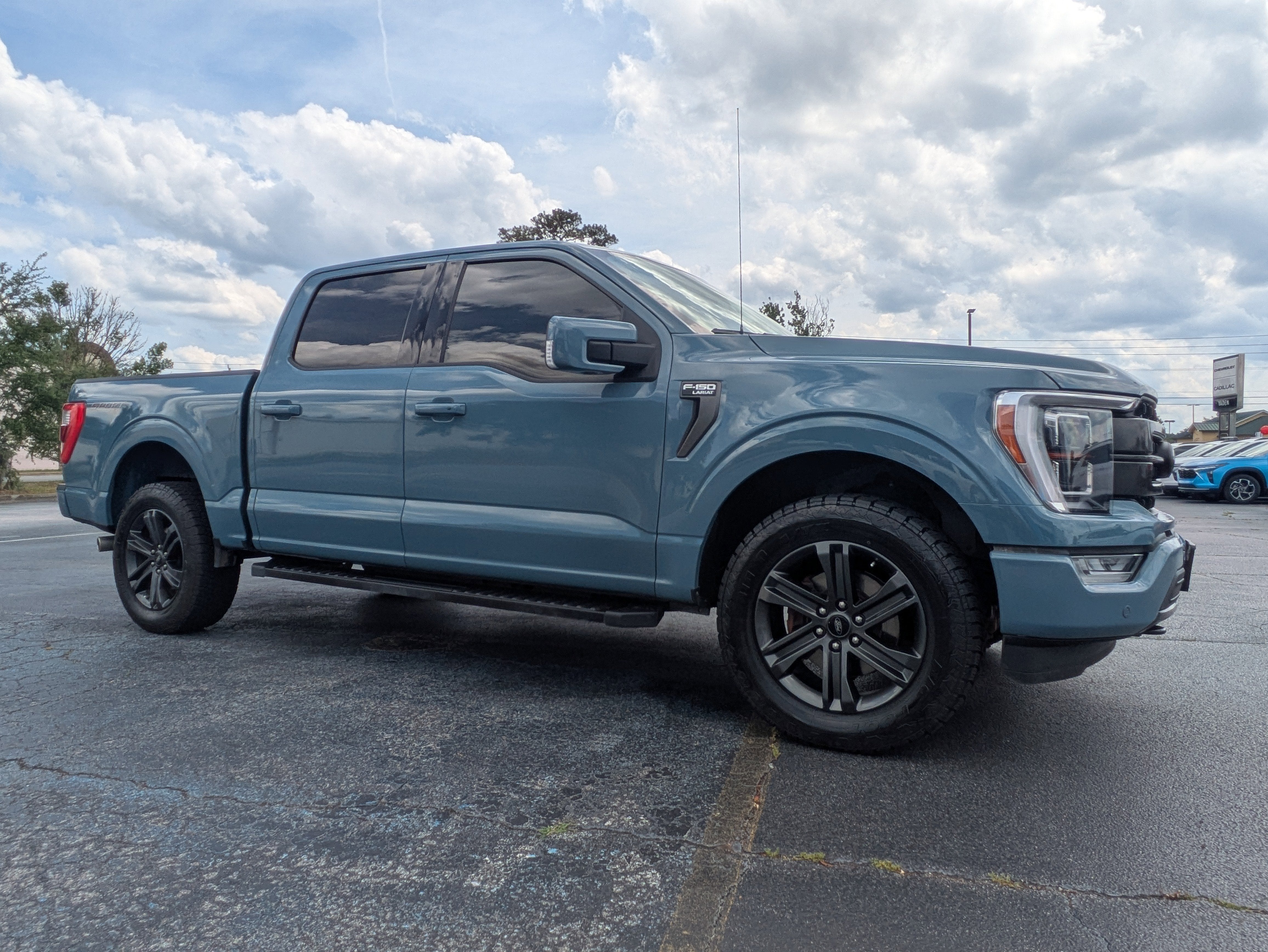 2023 Ford F-150 LARIAT