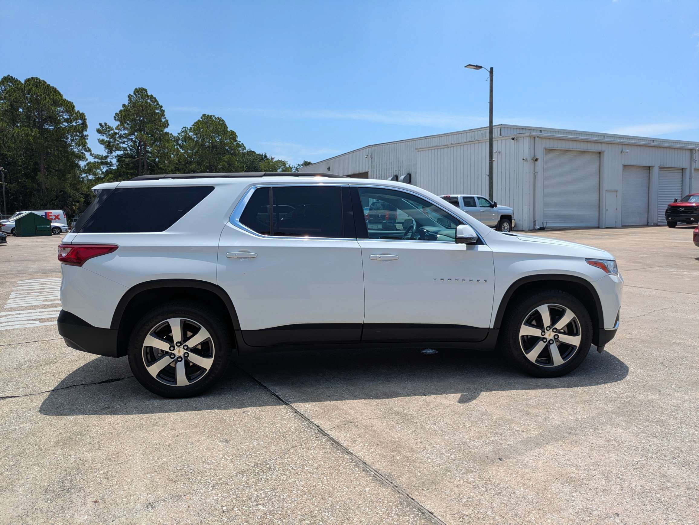 2020 Chevrolet Traverse LT Leather