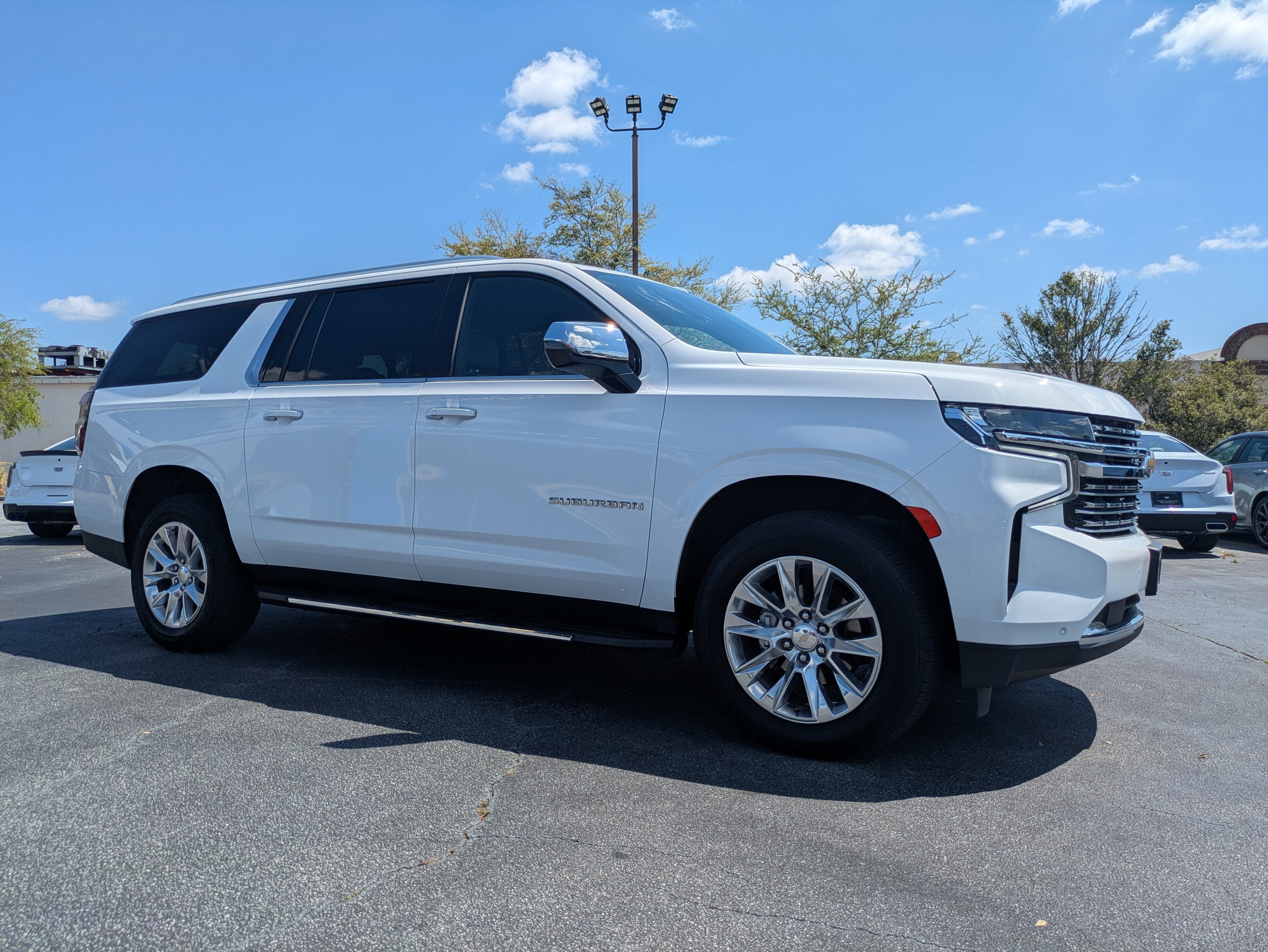 2023 Chevrolet Suburban Premier