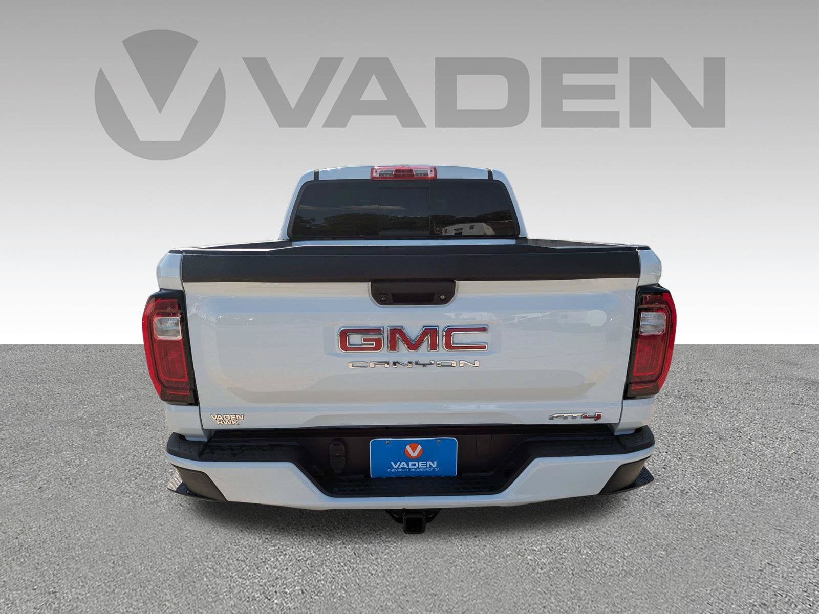 2023 GMC Canyon 4WD AT4