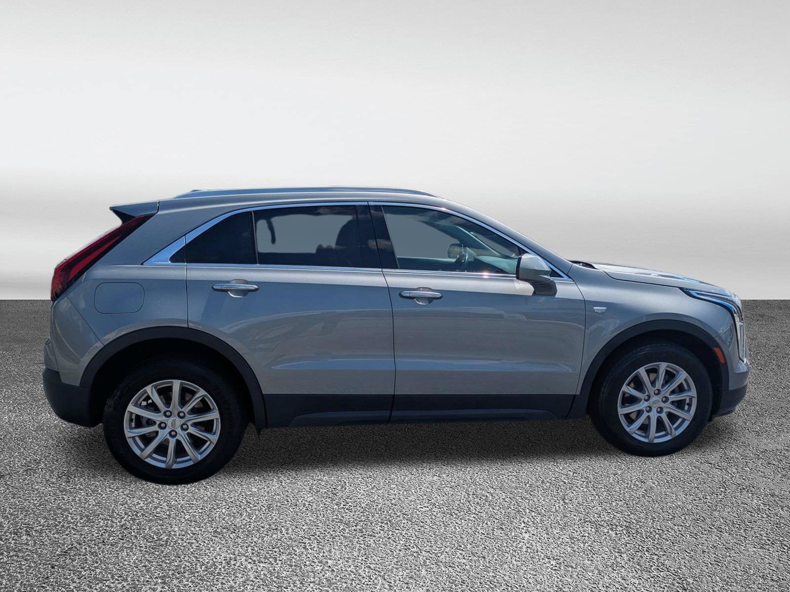 2023 Cadillac XT4 AWD Luxury
