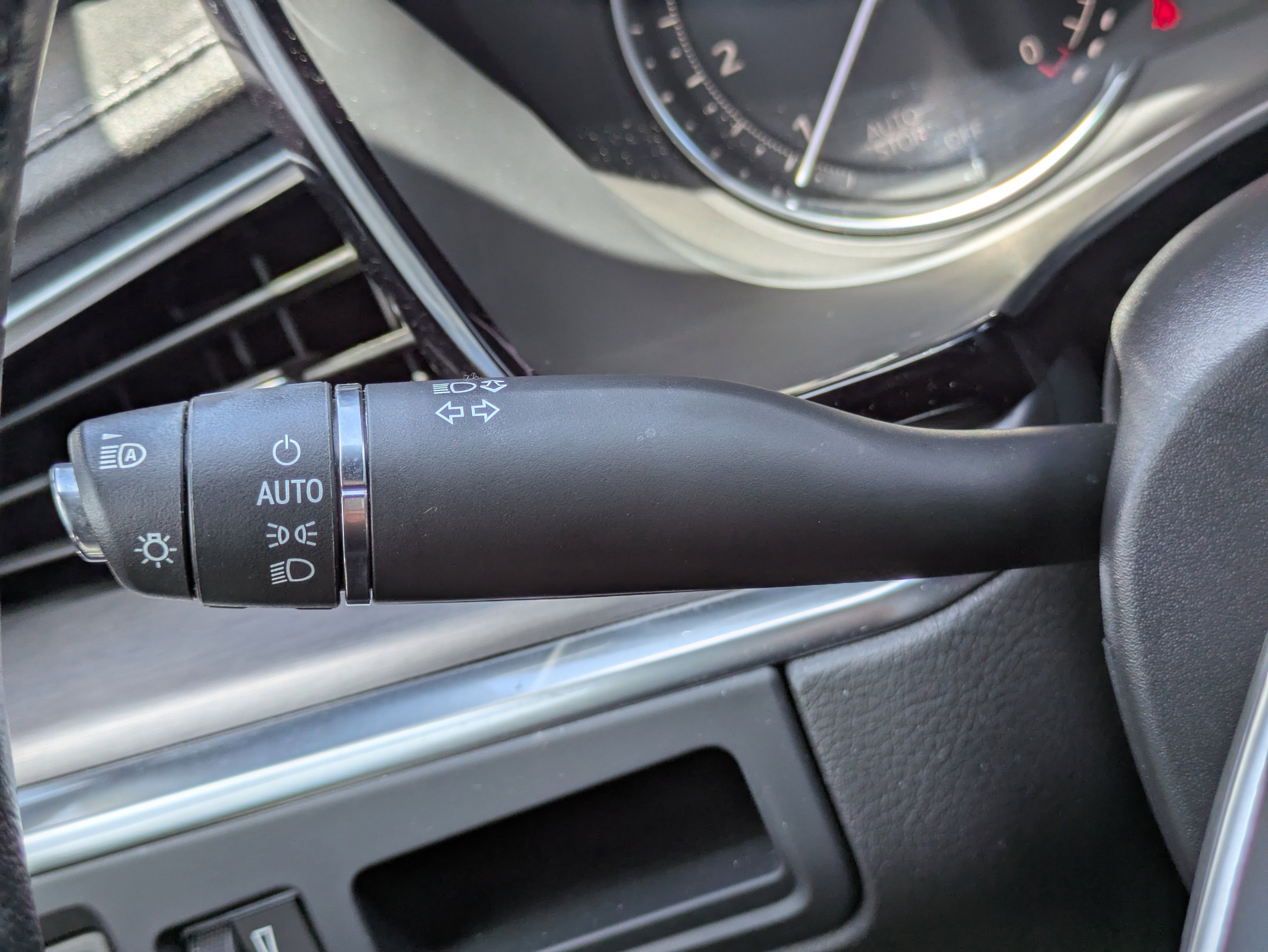 2023 Cadillac XT5 FWD Luxury