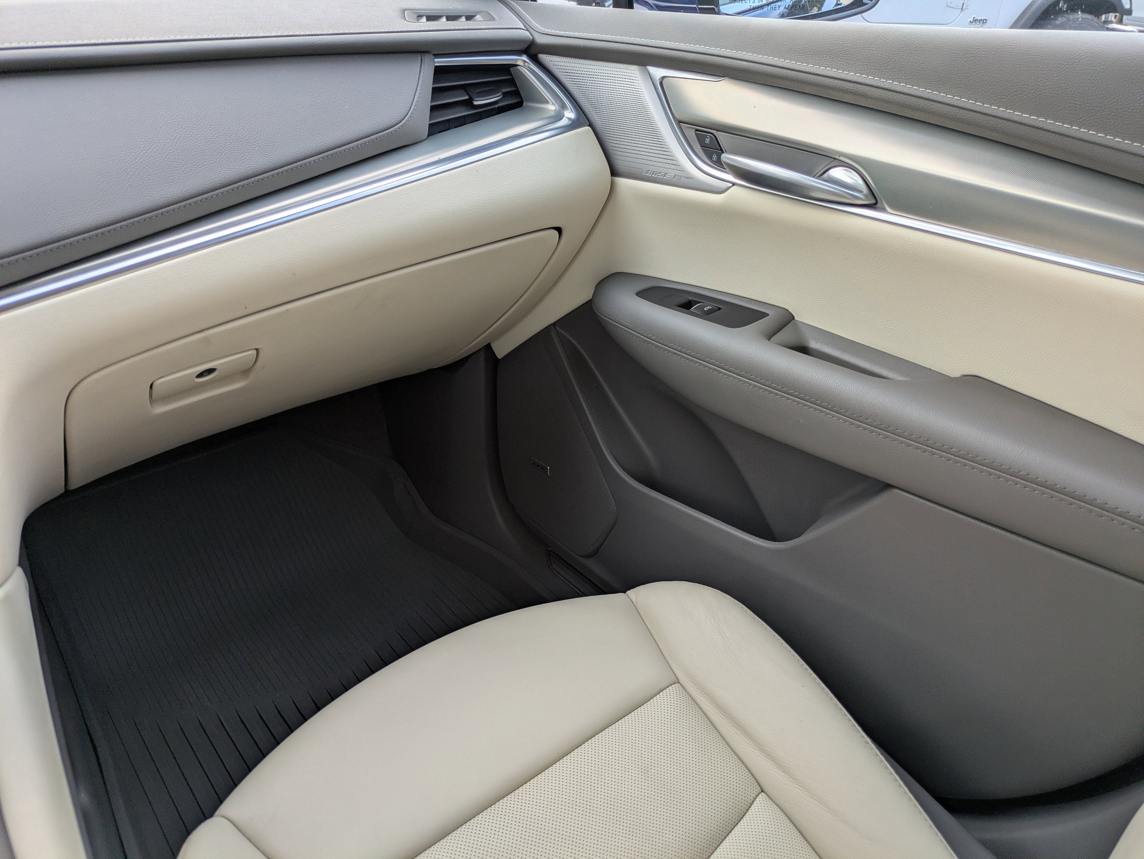 2023 Cadillac XT5 FWD Premium Luxury