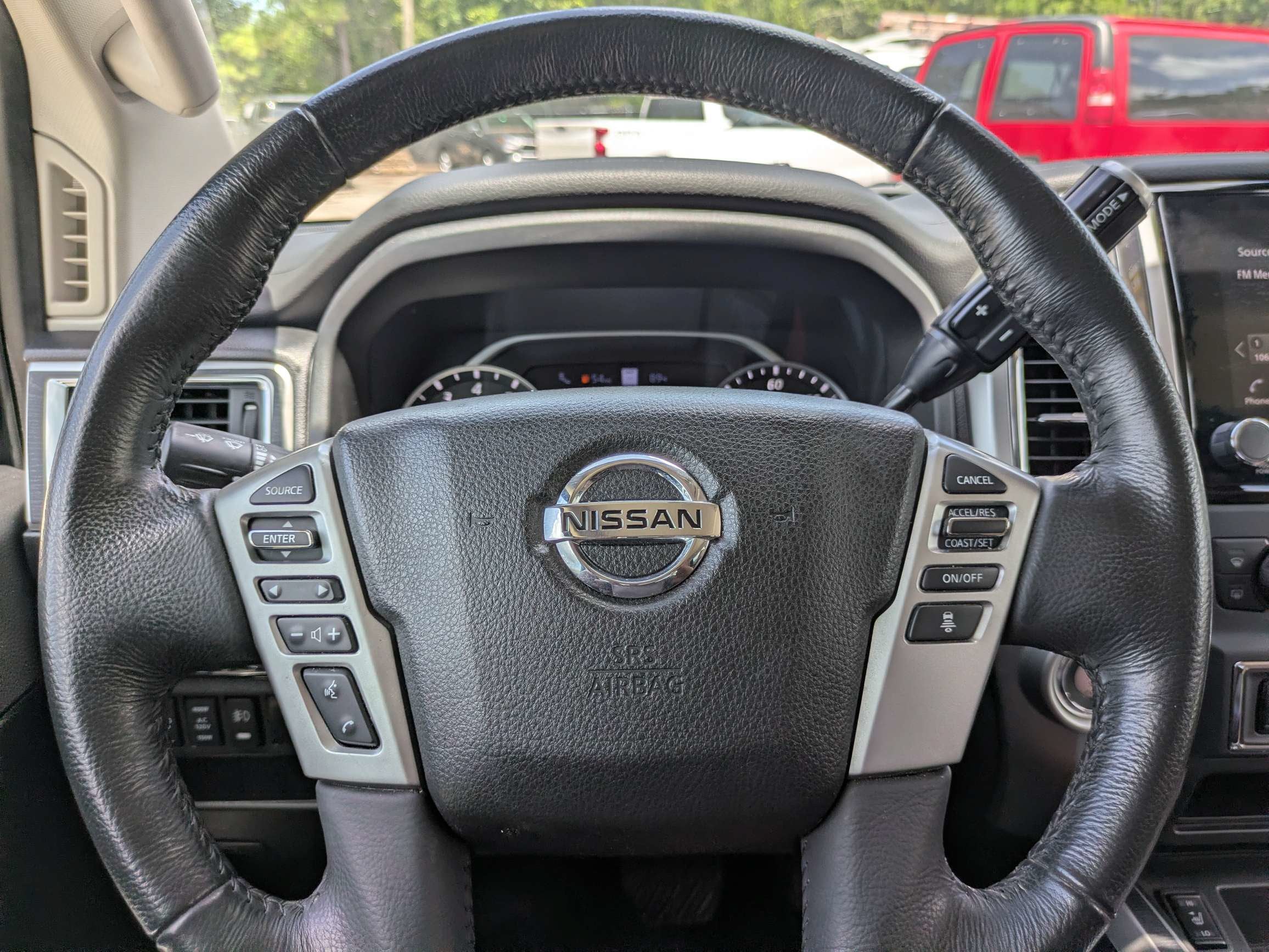 2021 Nissan Titan SV