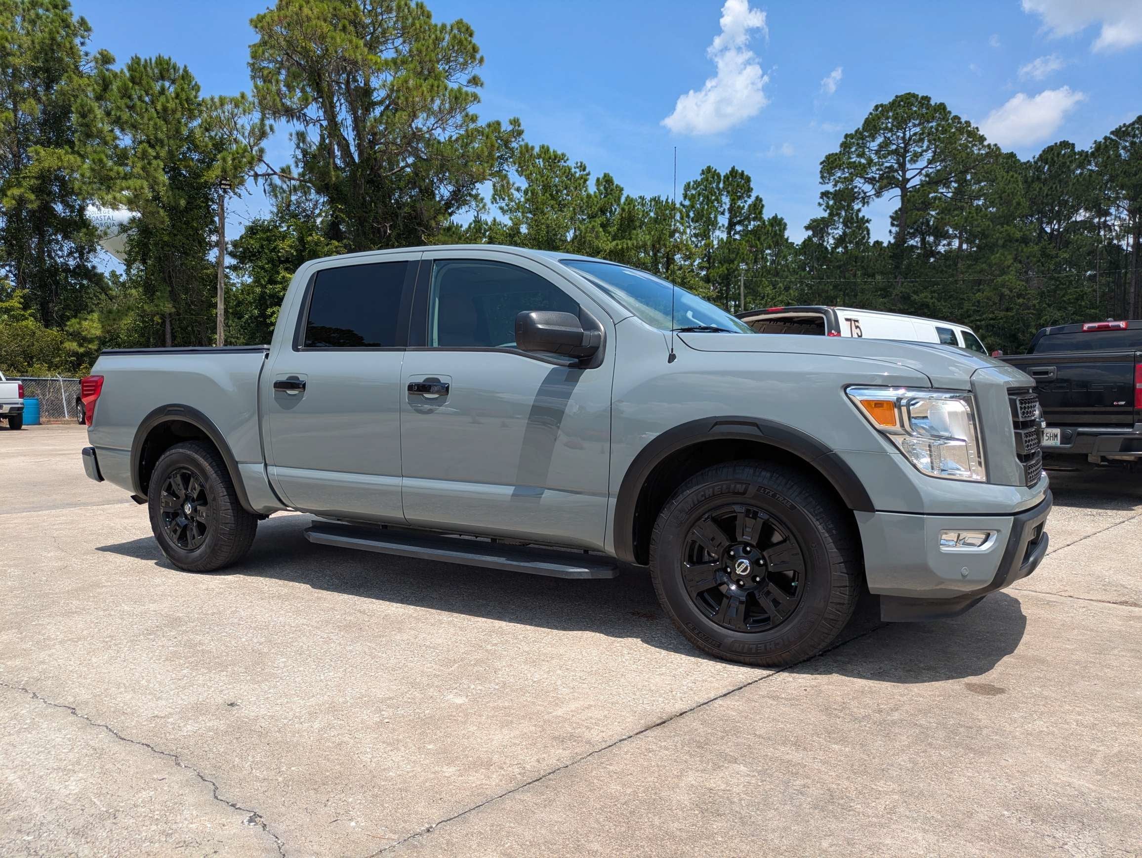 2021 Nissan Titan SV