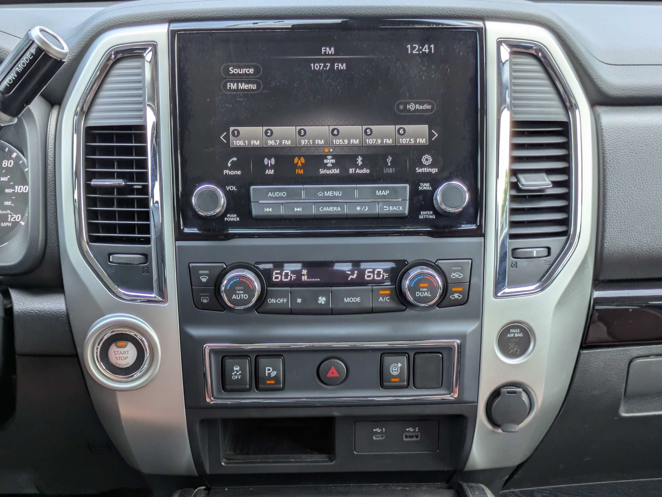 2021 Nissan Titan SV