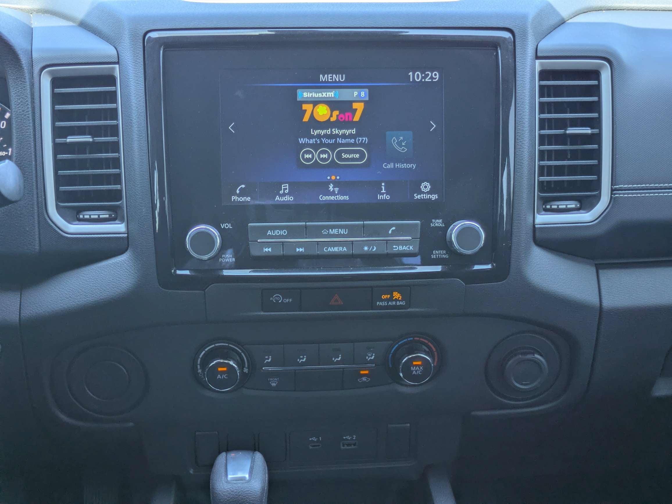 2024 Nissan Frontier SV