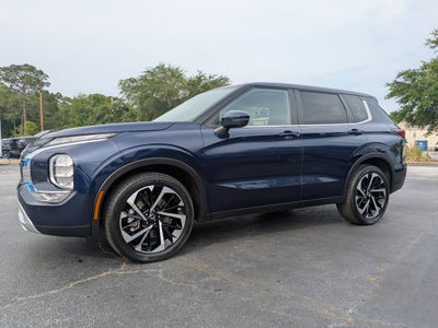2024 Mitsubishi Outlander SE