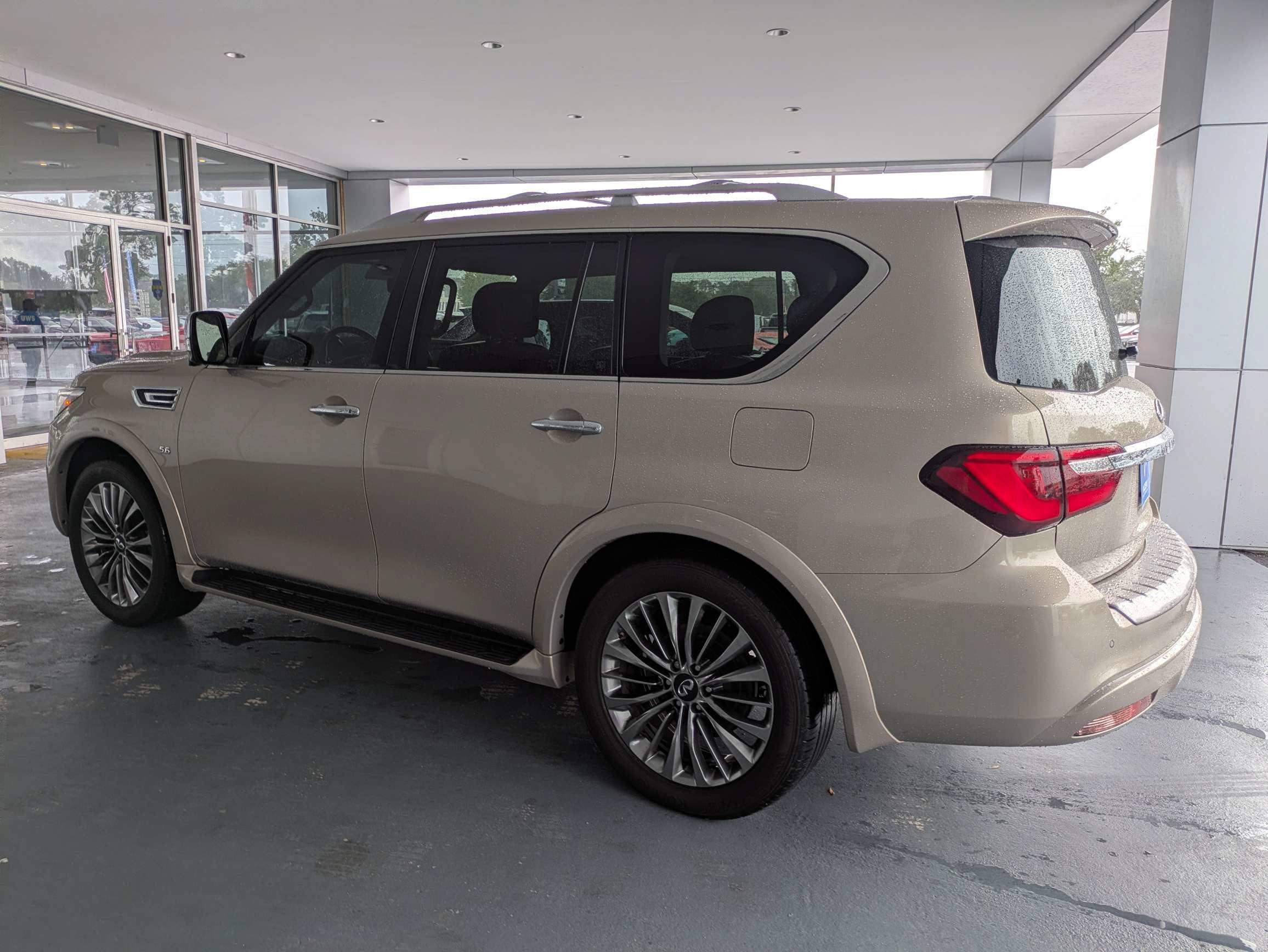 2020 INFINITI QX80 LUXE