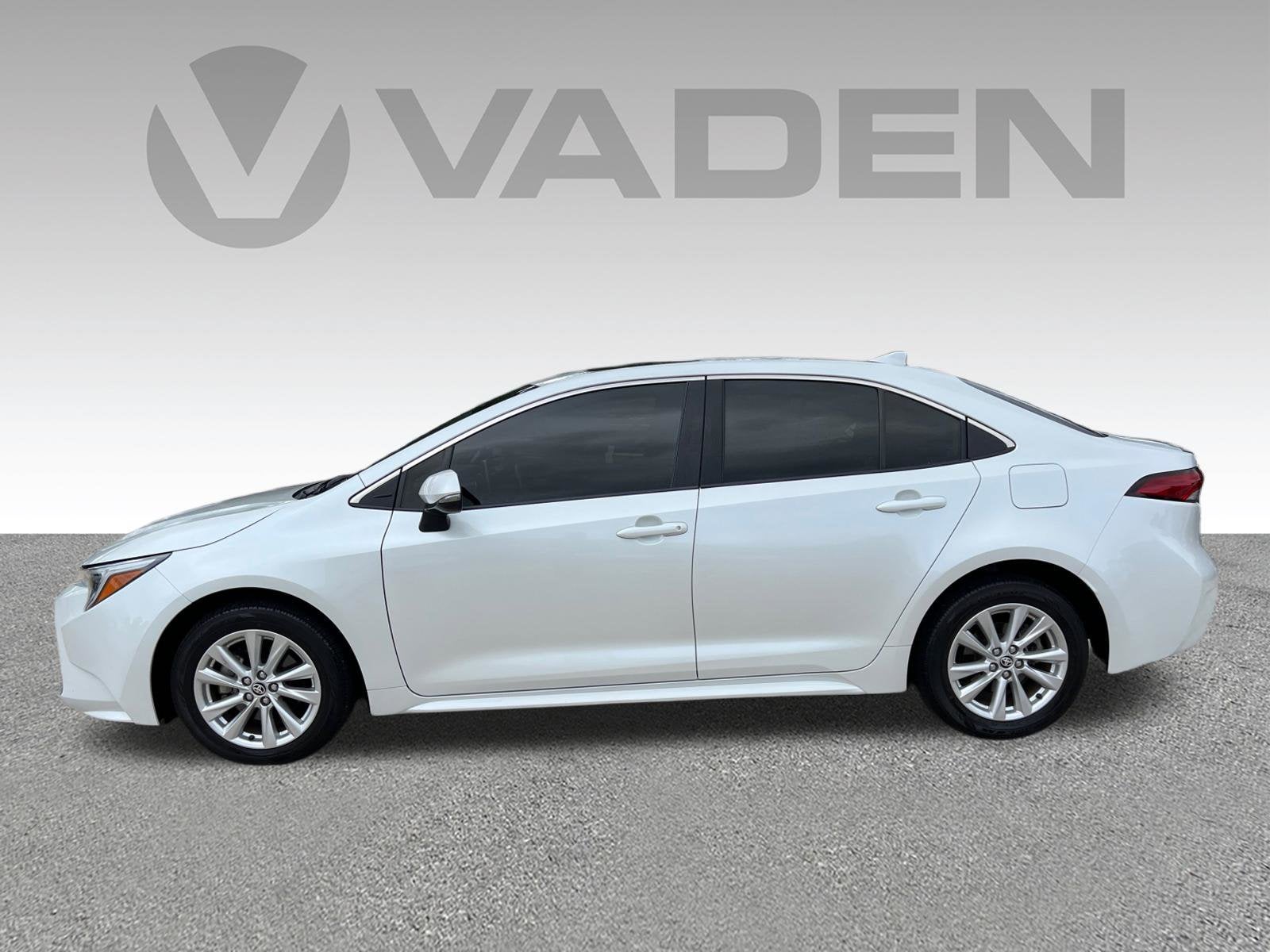 2024 Toyota Corolla Hybrid XLE