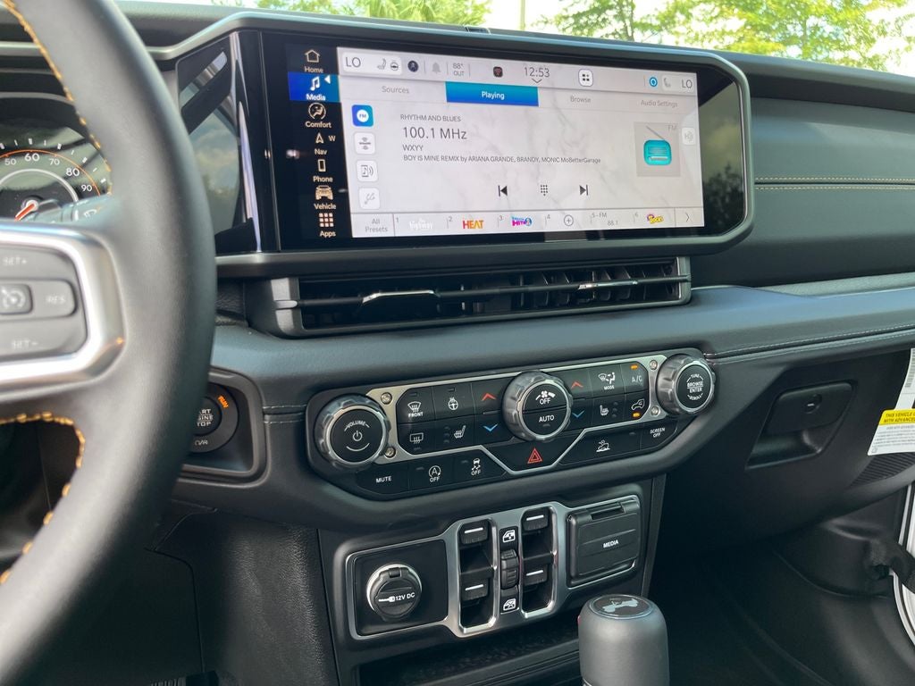 2024 Jeep Wrangler 4-Door Sahara 4x4