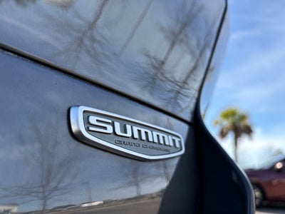 2023 Jeep Grand Cherokee L Summit 4x2