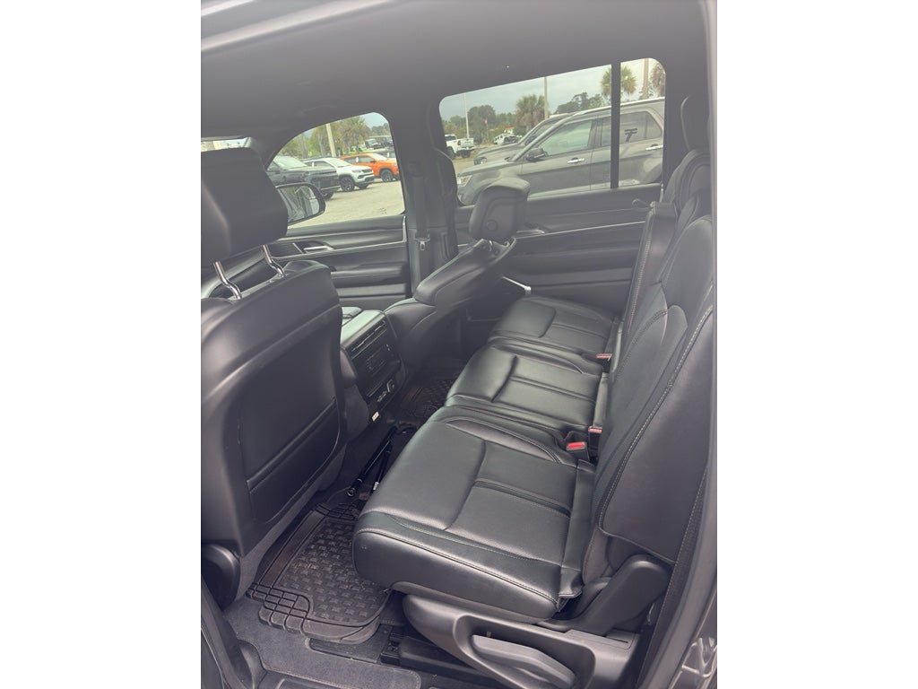 2023 Jeep Wagoneer Series II 4x2