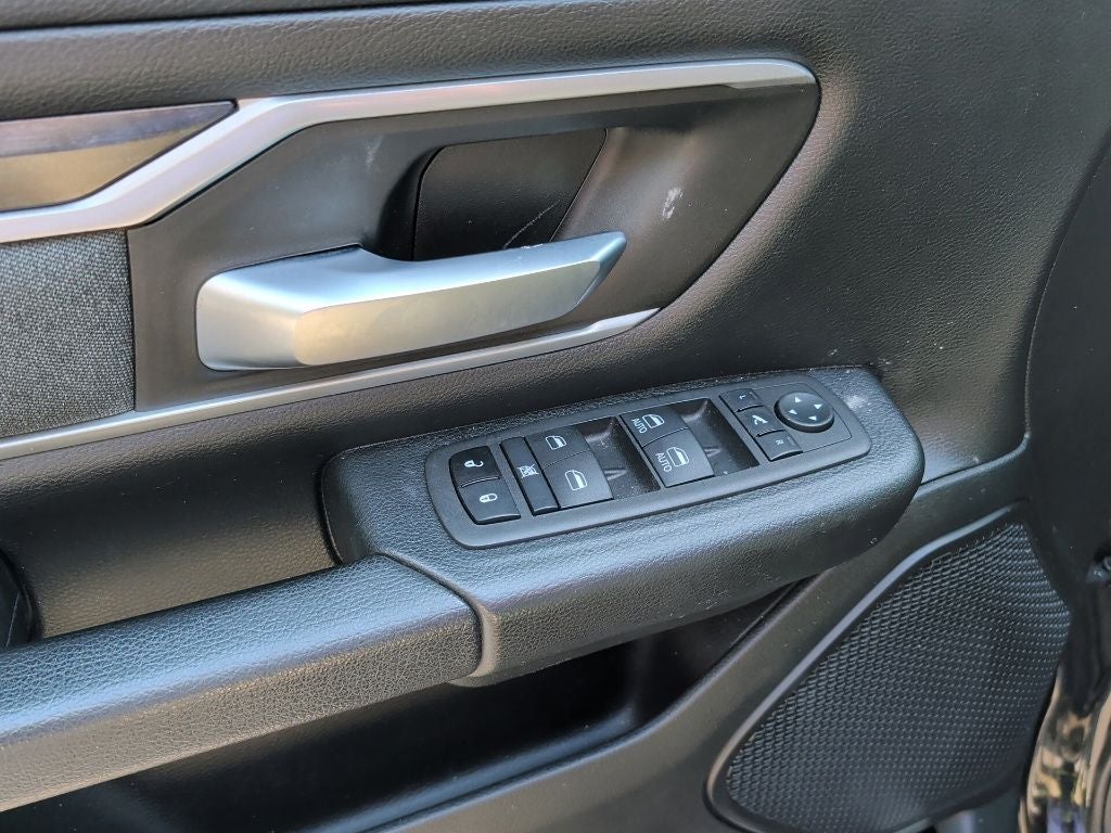 2022 RAM 1500 Big Horn Crew Cab 4x2 5'7' Box