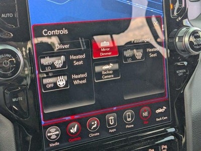 2020 RAM 1500 Big Horn Crew Cab 4x4 5'7' Box