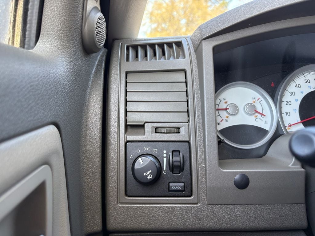 2005 Dodge Dakota Laramie