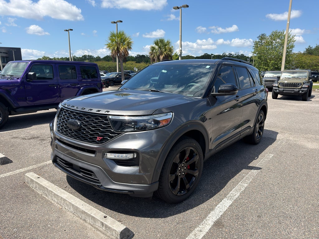 2020 Ford Explorer ST