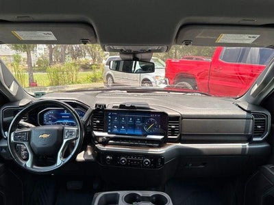 2023 Chevrolet Silverado 1500 4WD Crew Cab Standard Bed LT