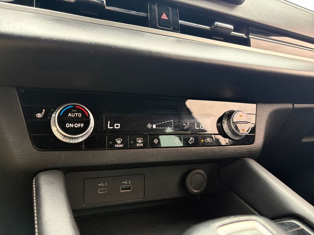 2023 Mitsubishi Outlander SE Black Edition 2WD