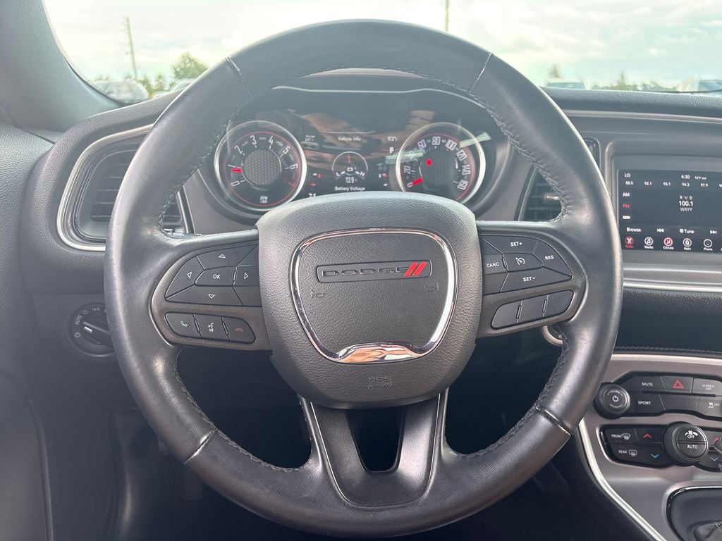 2022 Dodge Challenger SXT