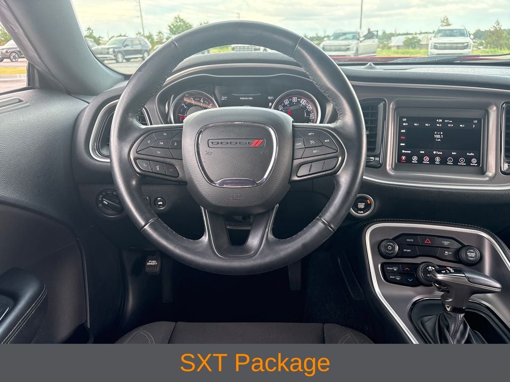 2022 Dodge Challenger SXT