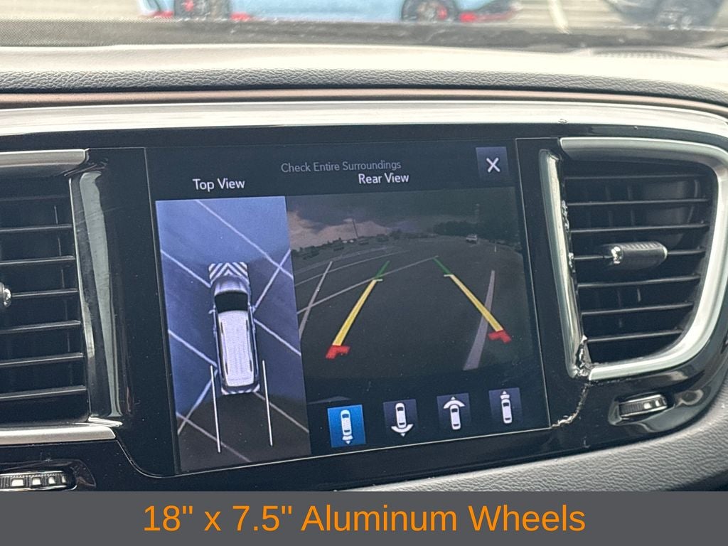 2017 Chrysler Pacifica Touring L Plus