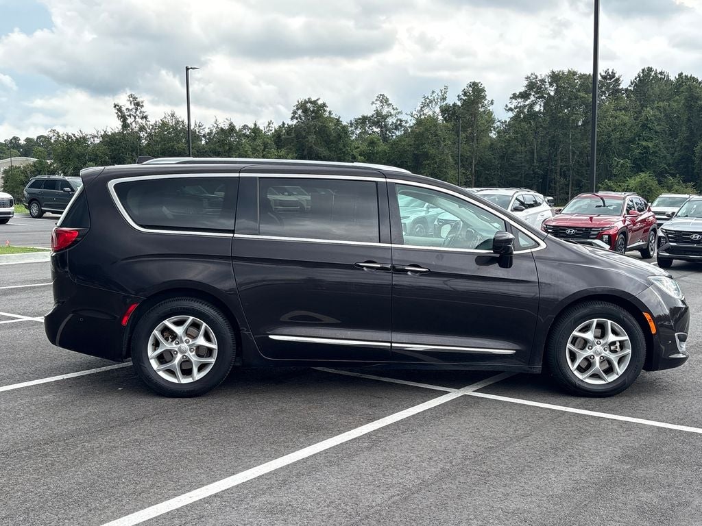 2017 Chrysler Pacifica Touring L Plus