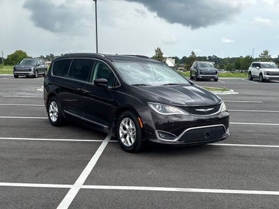 2017 Chrysler Pacifica Touring L Plus