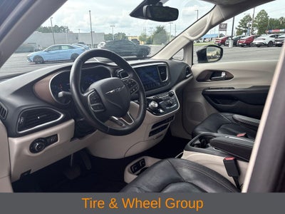 2017 Chrysler Pacifica Touring L Plus