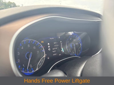 2017 Chrysler Pacifica Touring L Plus