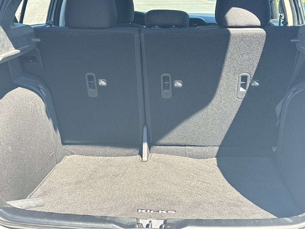 2023 Nissan Kicks S
